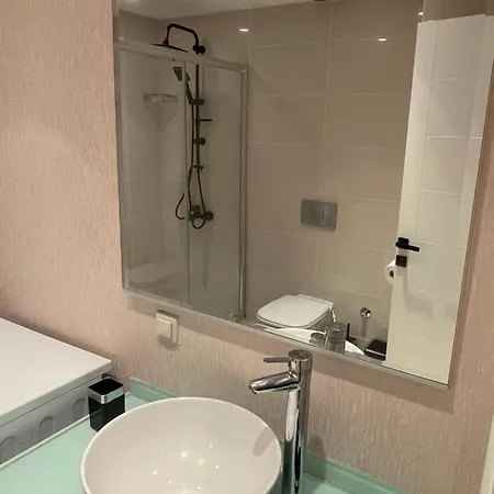 Luxurious And Comfy Flat Near Lake Apartment Panayir