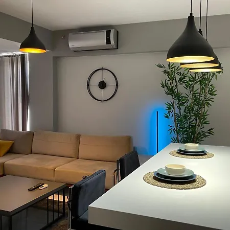 Luxurious And Comfy Flat Near Lake